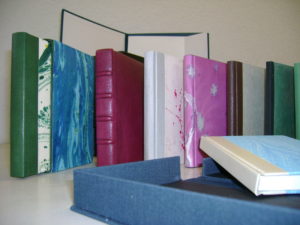 Bücher in der Ausbildung zum Buchbinder hergestellt